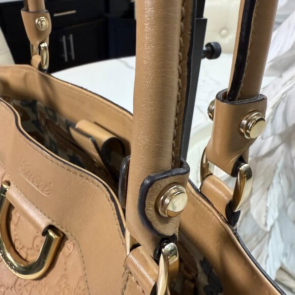 Gucci Guccissima Abbey D-Ring Shoulder Bag. - Picture 5 of 12